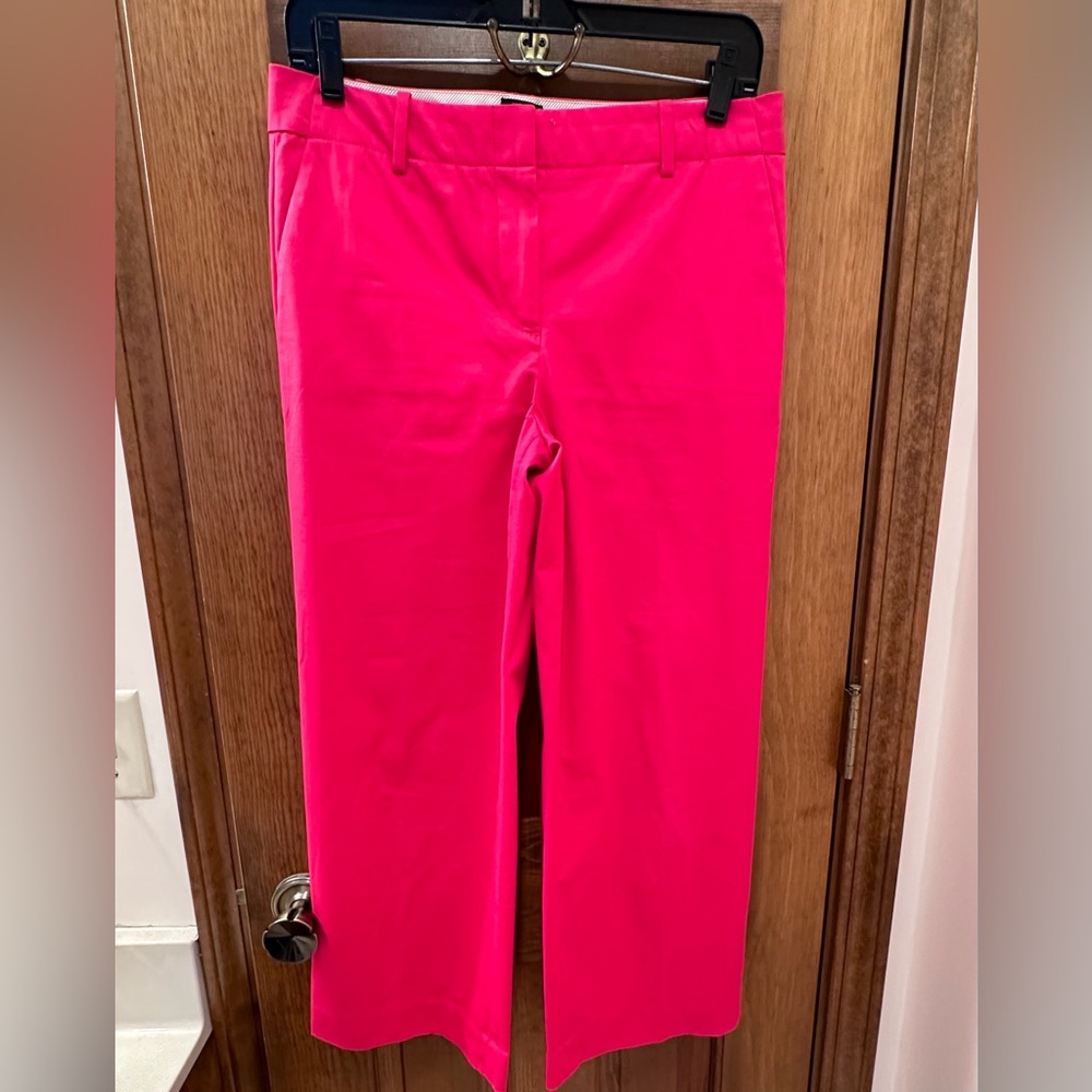TALBOTS CHELSEA FUCHISA CROPPED PANTS SIZE 4